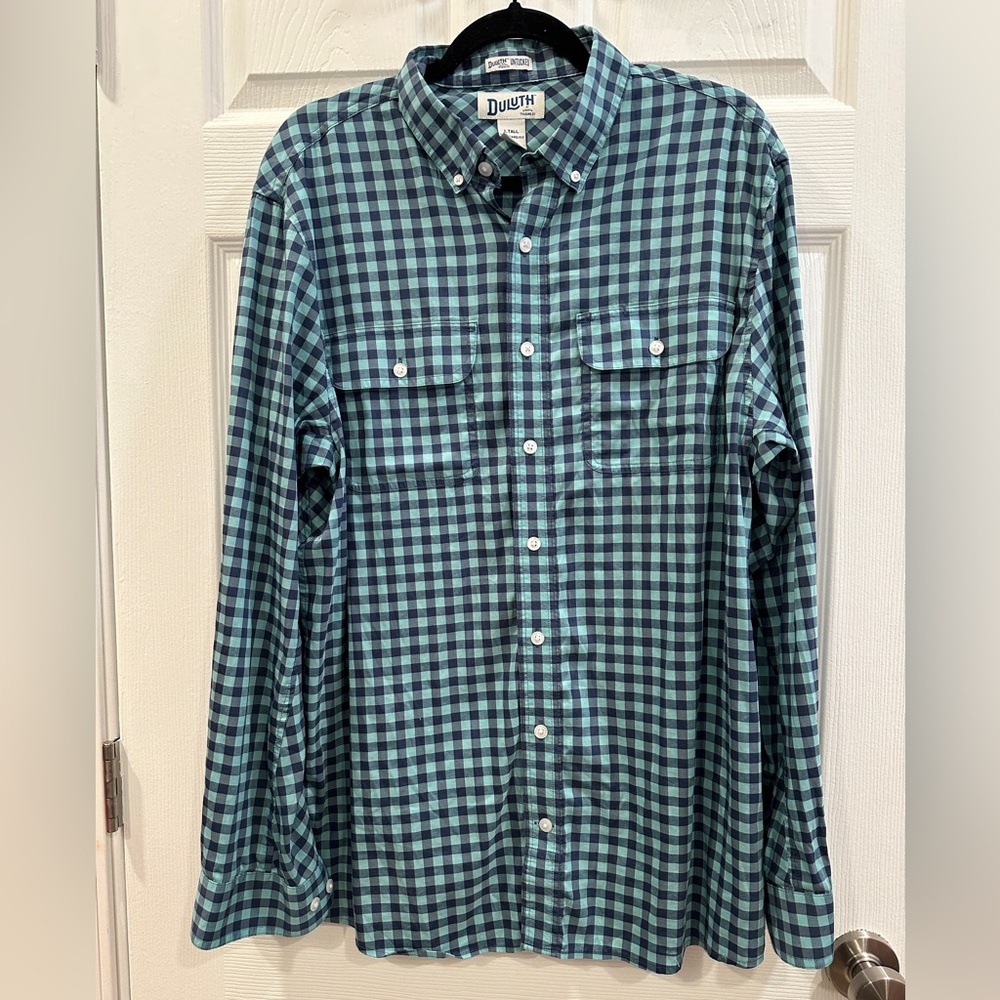 Duluth trading co mens checkered untucked button down size tall L EUC